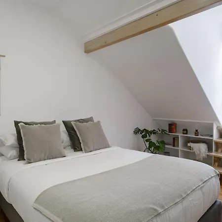 Charming Apartment- Authentic Experience In Graca Apartamento *