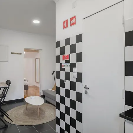 Charming Apartment- Authentic Experience In Graca Apartamento